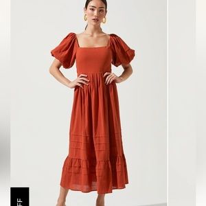 ASTR The Label ARIZONA PUFF SLEEVE CUTOUT MIDI DRESS